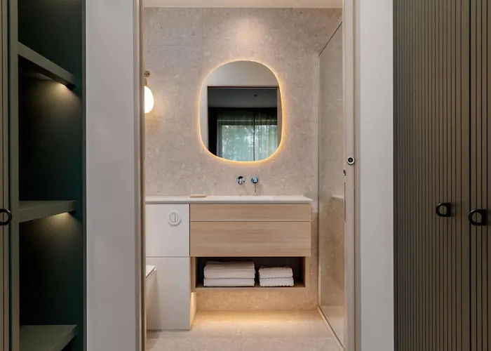 Отель Element By Westin Вроцлав